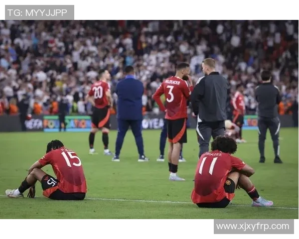 欧联杯精彩对决那不勒斯点球大战战胜曼城全场沸腾