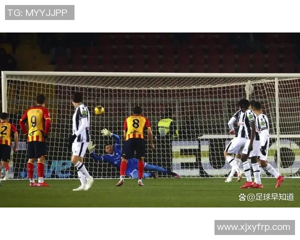 那不勒斯狂胜波尔图五球争议判罚引发全场热议