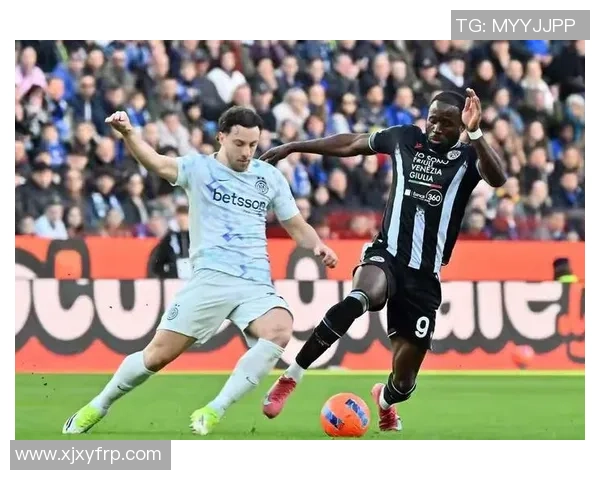 意甲焦点战:巴黎圣日耳曼与曼城激战成平乌龙球引发全场热议