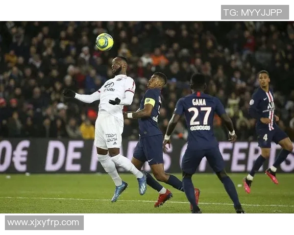 足总杯精彩对决多特蒙德大胜巴黎圣日耳曼全场沸腾瞬间回顾 足总杯精彩对决多特蒙德大胜巴黎圣日耳曼全场沸腾瞬间回顾